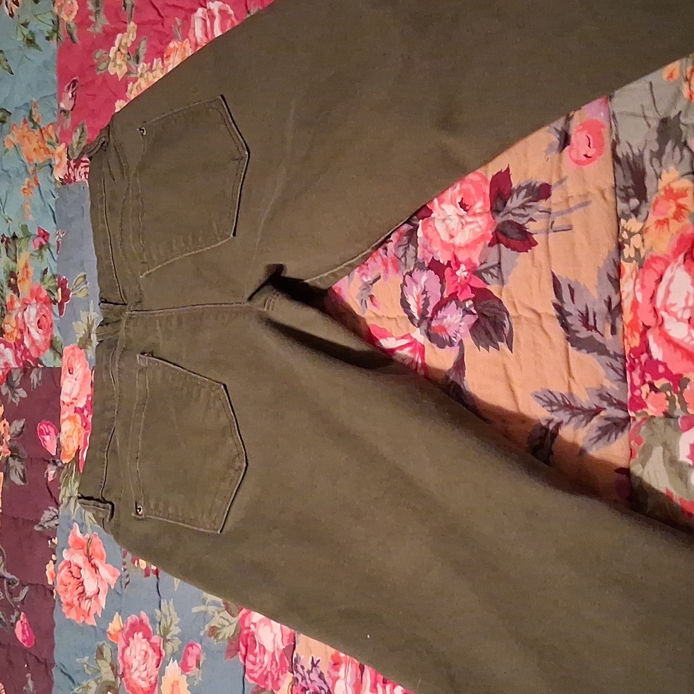 Jeans - Picture 3 of 3